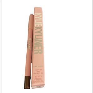 Kylie Kyliner in Brown # 010. Brown shimmer